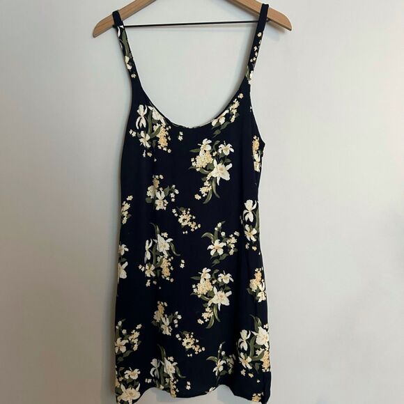 Reformation Dresses & Skirts - Reformation Puglia Dress Yolanda Floral Size 10